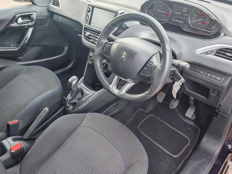 2018 PEUGEOT 208 2018 PEUGEOT 208