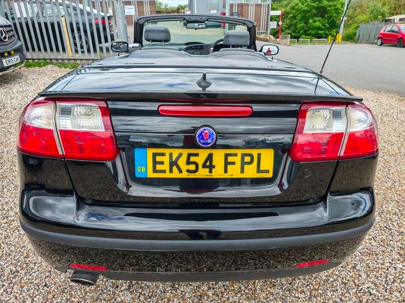 2004 SAAB 9-3 2004 SAAB 9-3