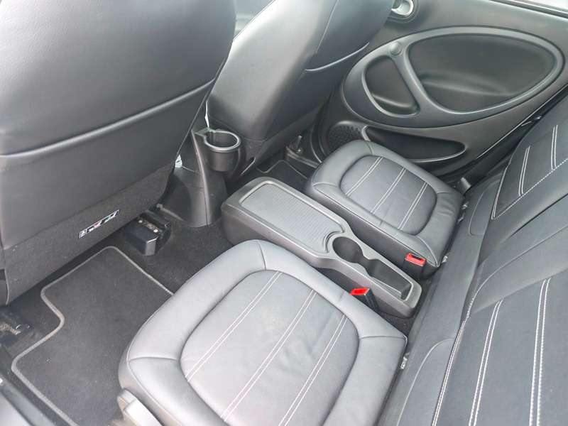 2017 SMART FORFOUR 2017 SMART FORFOUR