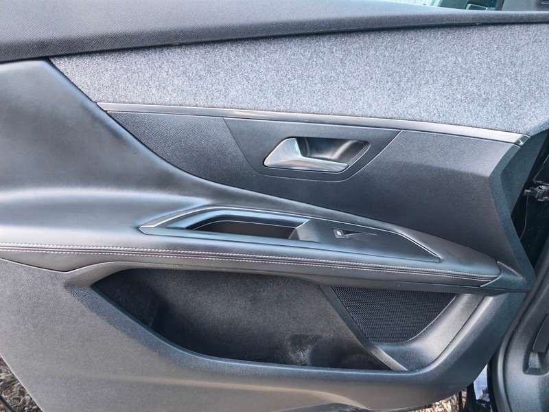 2017 PEUGEOT 3008 2017 PEUGEOT 3008