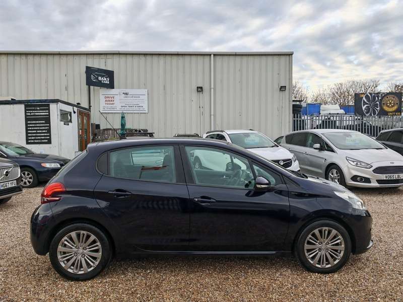 2018 PEUGEOT 208 2018 PEUGEOT 208