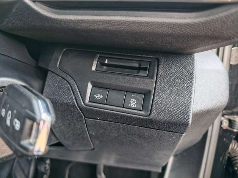 2017 PEUGEOT 3008 2017 PEUGEOT 3008