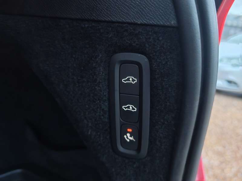 2017 VOLVO XC90 2017 VOLVO XC90