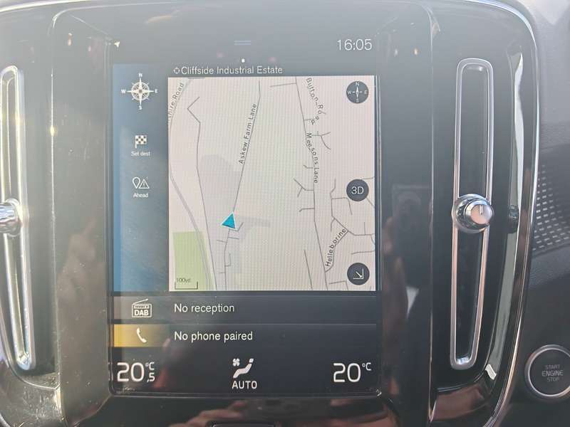 2021 VOLVO XC40 2021 VOLVO XC40