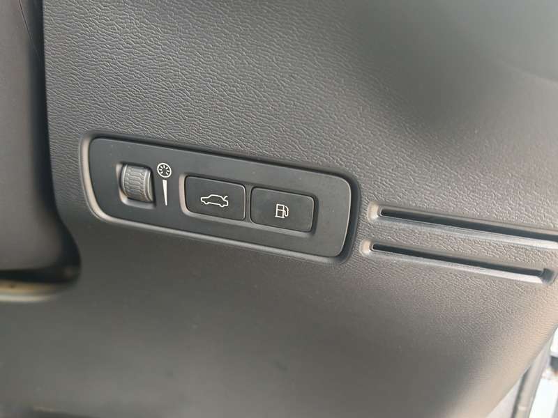 2021 VOLVO XC40 2021 VOLVO XC40