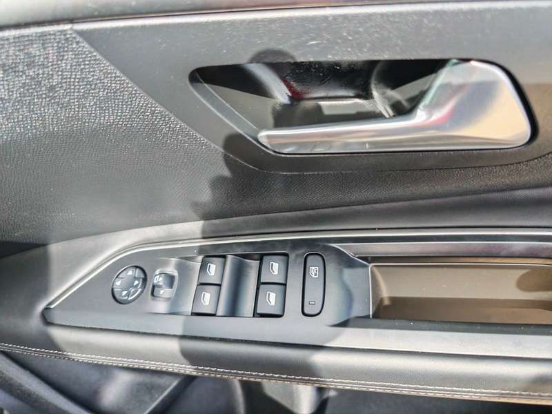 2017 PEUGEOT 3008 2017 PEUGEOT 3008
