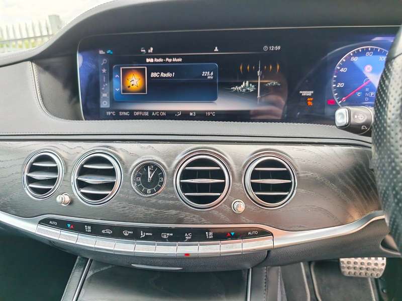 2019 MERCEDES 300 2019 MERCEDES 300