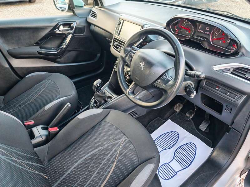 2012 PEUGEOT 208 2012 PEUGEOT 208