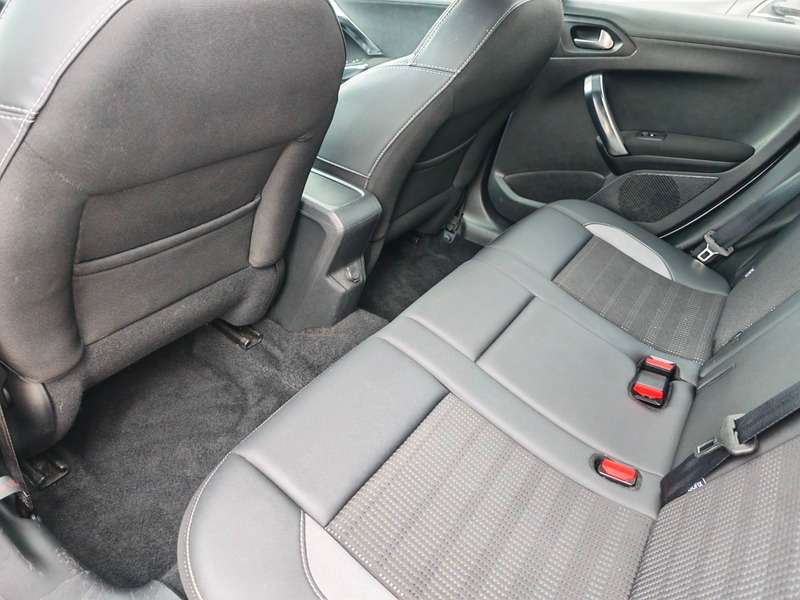 2018 PEUGEOT 2008 2018 PEUGEOT 2008