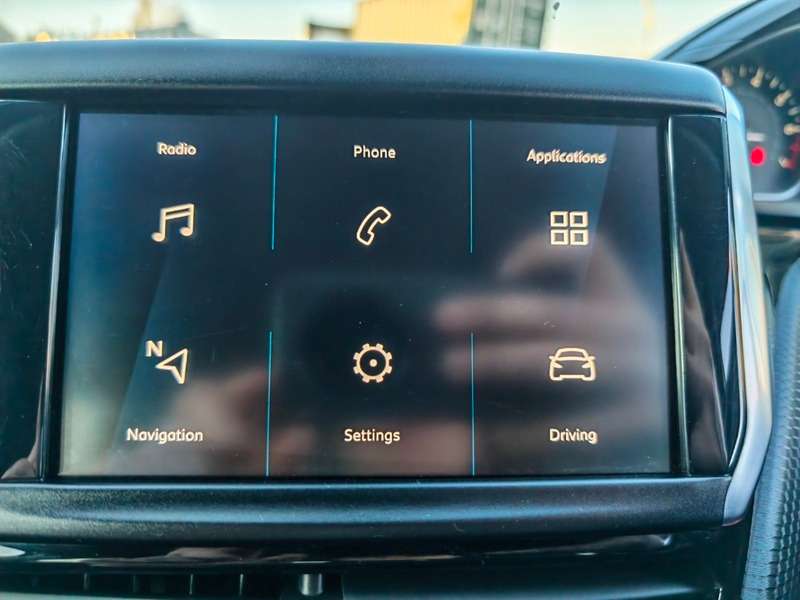 2019 PEUGEOT 208 2019 PEUGEOT 208