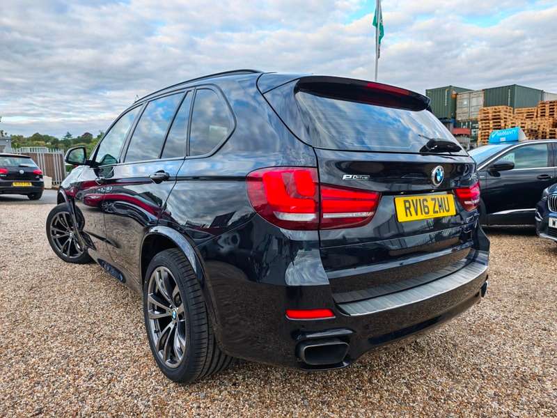A 2016 BMW X5 XDRIVE40E M SPORT A 2016 BMW X5 XDRIVE40E M SPORT