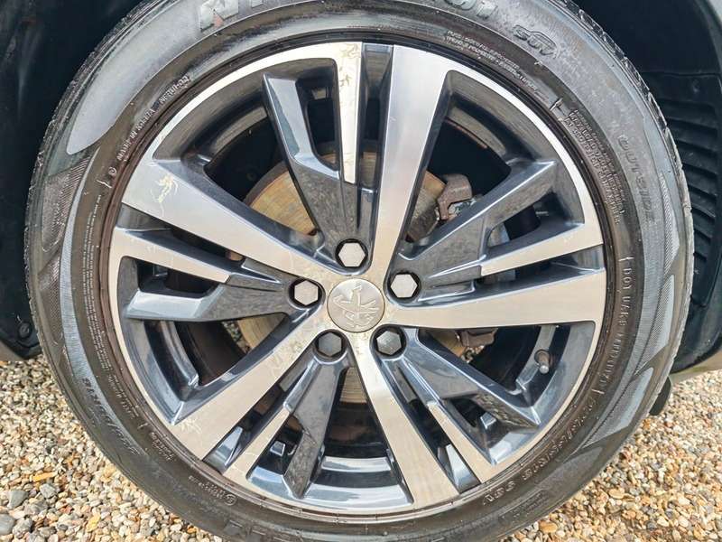 2017 PEUGEOT 3008 2017 PEUGEOT 3008