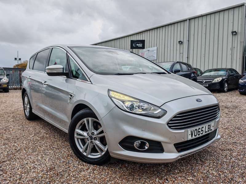 A 2015 FORD S-MAX TITANIUM TDCI A 2015 FORD S-MAX TITANIUM TDCI
