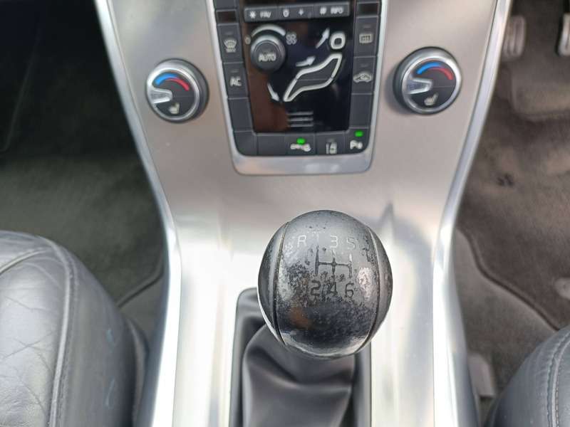 2011 VOLVO S80 2011 VOLVO S80