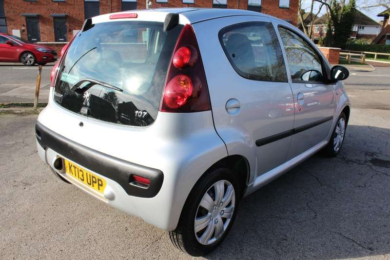 2013 PEUGEOT 107 2013 PEUGEOT 107