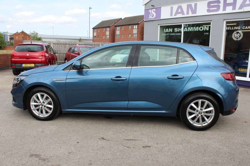 2017 RENAULT MEGANE 2017 RENAULT MEGANE