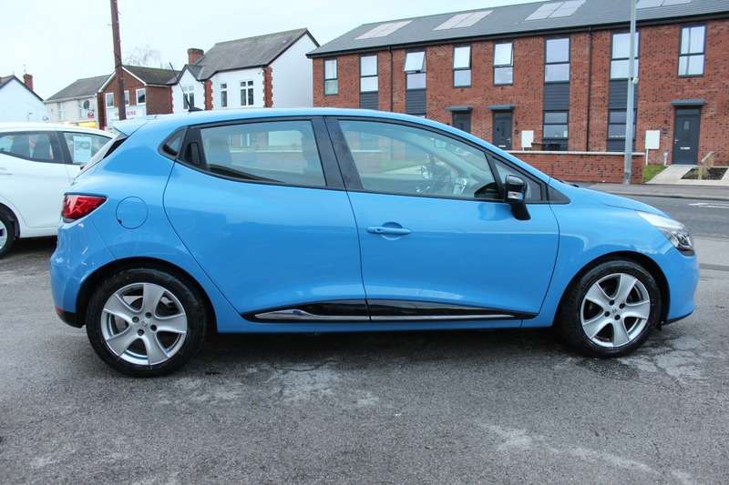 2013 RENAULT CLIO 2013 RENAULT CLIO