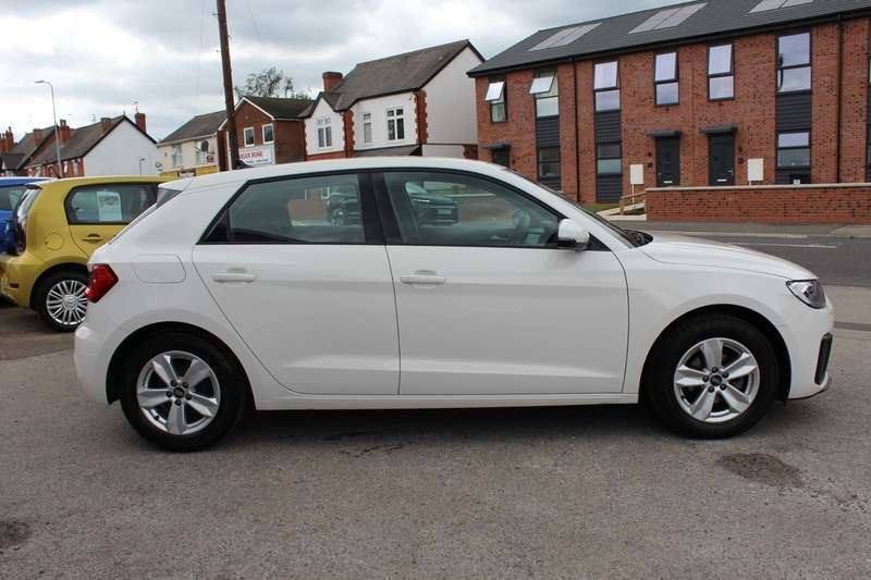 A 2022 AUDI A1 SPORTBACK TFSI TECHNIK 1.0 A 2022 AUDI A1 SPORTBACK TFSI TECHNIK 1.0