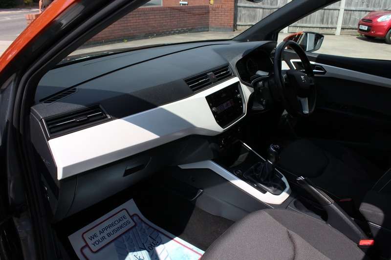 2017 SEAT ARONA 2017 SEAT ARONA