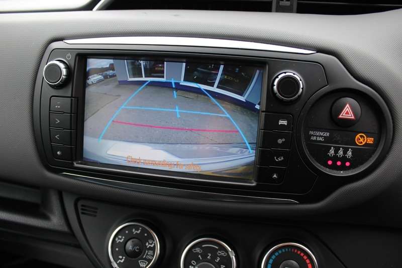 2015 TOYOTA YARIS 2015 TOYOTA YARIS
