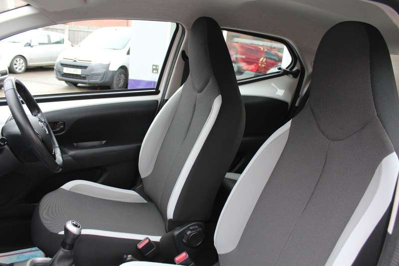 2015 TOYOTA AYGO 2015 TOYOTA AYGO