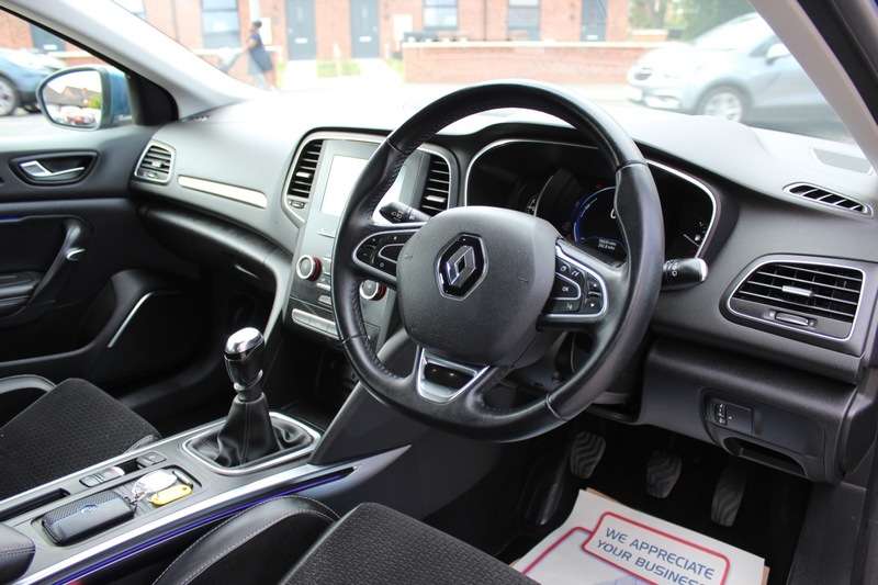 2017 RENAULT MEGANE 2017 RENAULT MEGANE