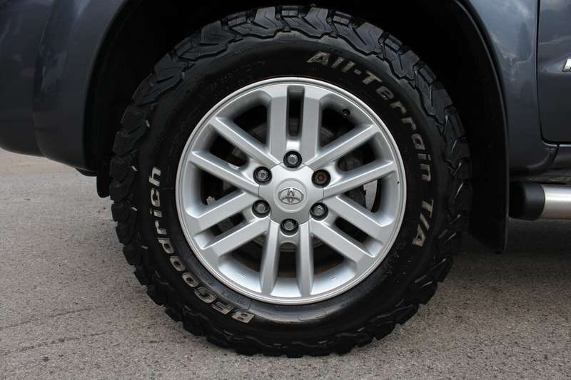 2013 TOYOTA HILUX 2013 TOYOTA HILUX