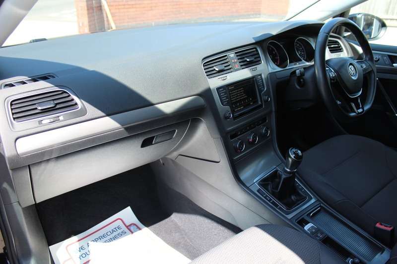 2017 VOLKSWAGEN GOLF 2017 VOLKSWAGEN GOLF