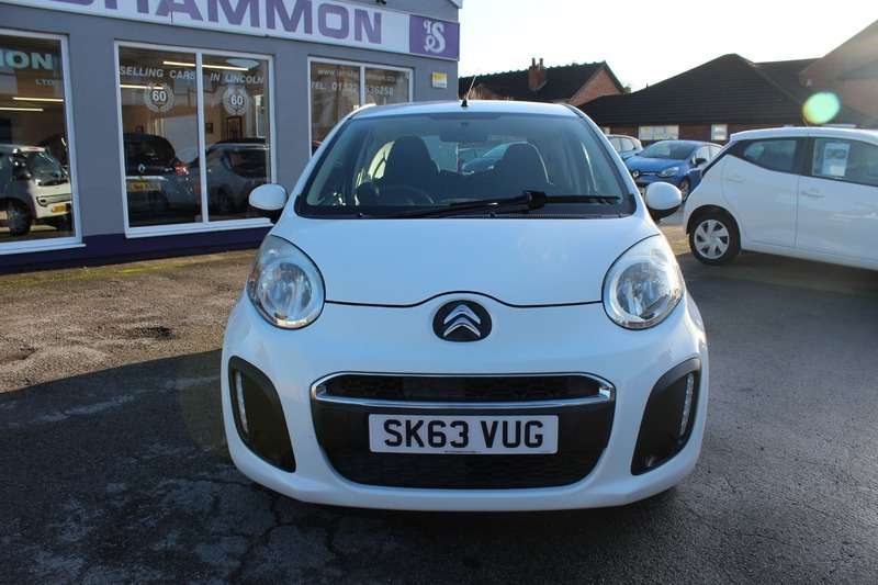 A 2013 CITROEN C1 VTR A 2013 CITROEN C1 VTR