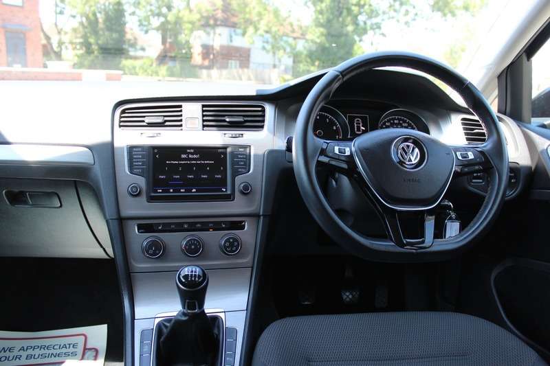 2017 VOLKSWAGEN GOLF 2017 VOLKSWAGEN GOLF