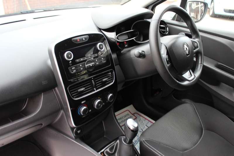 2019 RENAULT CLIO 2019 RENAULT CLIO