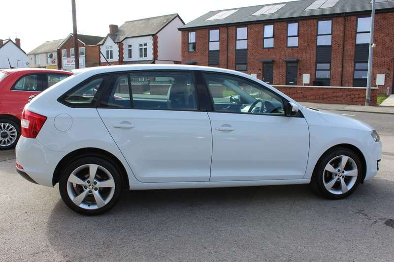 2016 SKODA RAPID 2016 SKODA RAPID