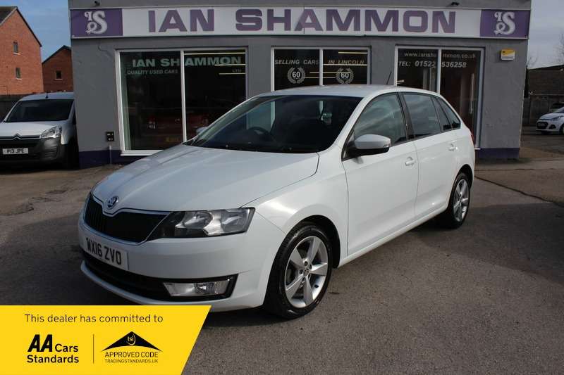 A 2016 SKODA RAPID SPACEBACK SE TECH TSI DSG A 2016 SKODA RAPID SPACEBACK SE TECH TSI DSG