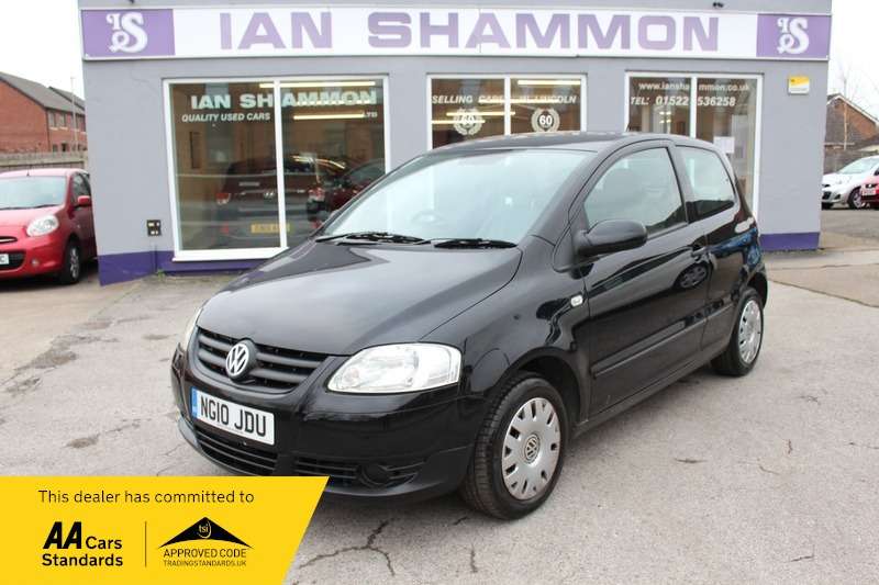 A 2010 VOLKSWAGEN FOX URBAN FOX A 2010 VOLKSWAGEN FOX URBAN FOX
