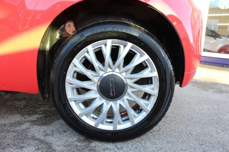 2018 FIAT 500 2018 FIAT 500