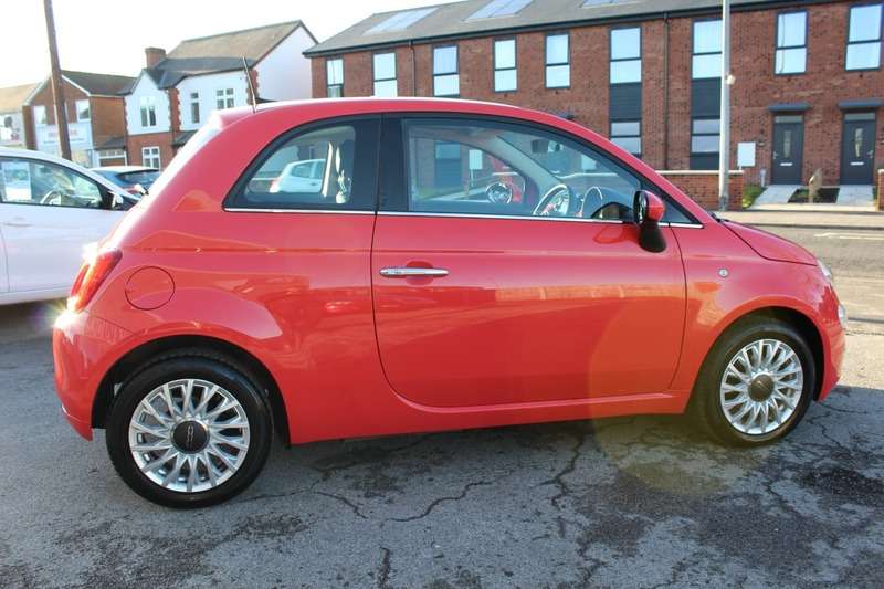 2018 FIAT 500 2018 FIAT 500