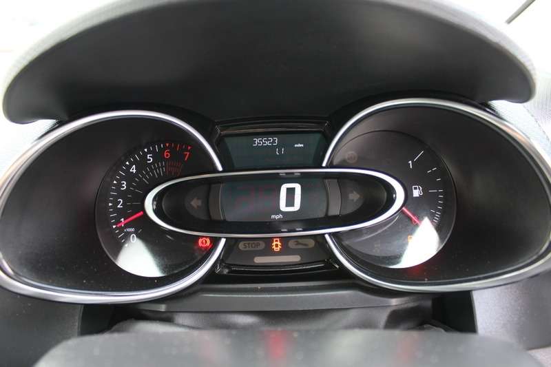 2019 RENAULT CLIO 2019 RENAULT CLIO