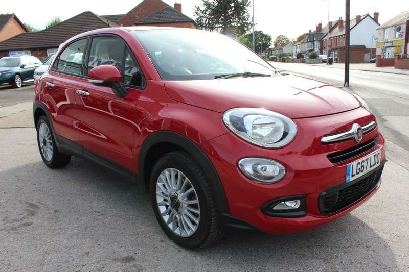 A 2017 FIAT 500X 1.6 POP STAR A 2017 FIAT 500X 1.6 POP STAR
