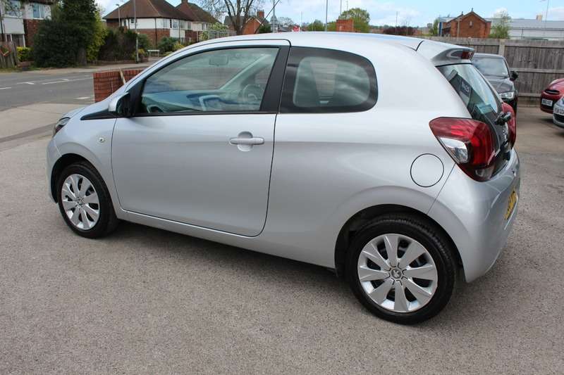 A 2014 PEUGEOT 108 ACTIVE A 2014 PEUGEOT 108 ACTIVE