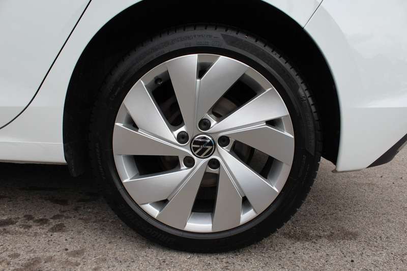 2021 VOLKSWAGEN GOLF 2021 VOLKSWAGEN GOLF