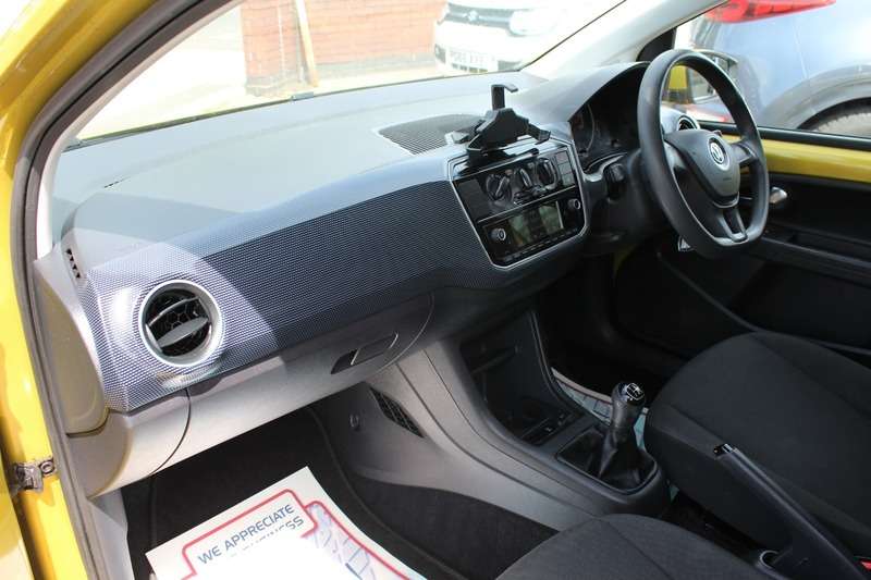 2017 VOLKSWAGEN UP 2017 VOLKSWAGEN UP