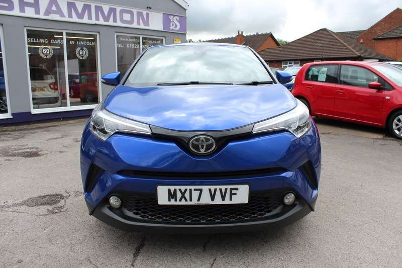 A 2017 TOYOTA CHR C-HR ICON A 2017 TOYOTA CHR C-HR ICON