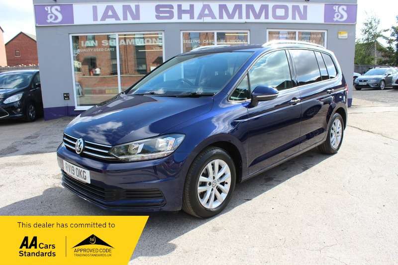 A 2019 VOLKSWAGEN TOURAN 1.6 SE TDI DSG A 2019 VOLKSWAGEN TOURAN 1.6 SE TDI DSG