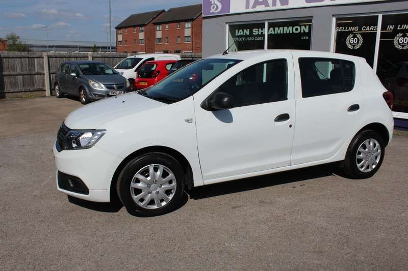 A 2017 DACIA SANDERO AMBIANCE SCE A 2017 DACIA SANDERO AMBIANCE SCE