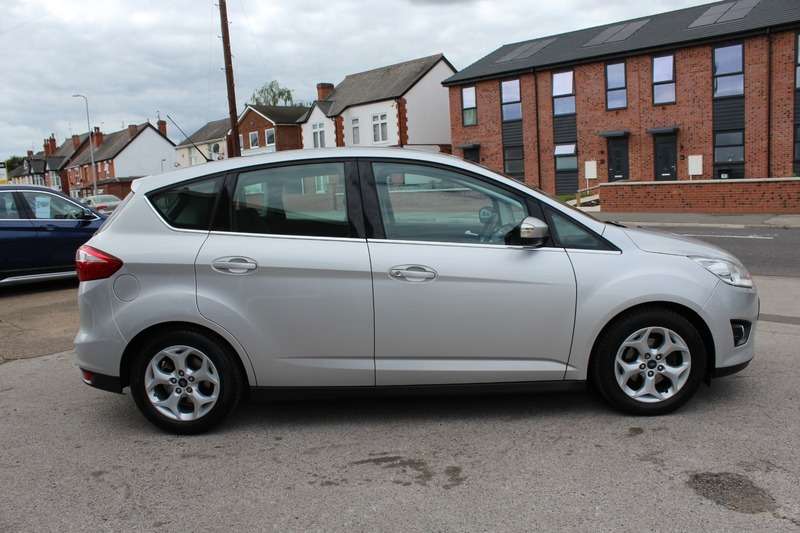 A 2015 FORD C-MAX 1.6 ZETEC A 2015 FORD C-MAX 1.6 ZETEC