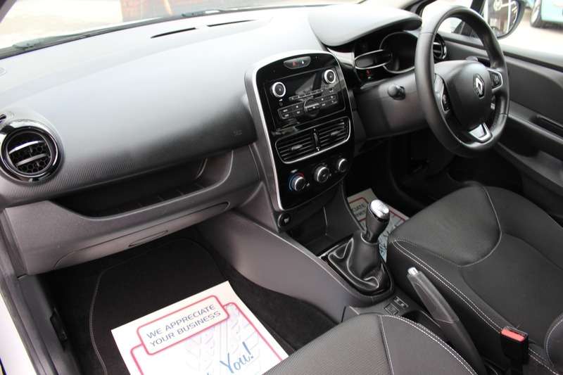 2019 RENAULT CLIO 2019 RENAULT CLIO