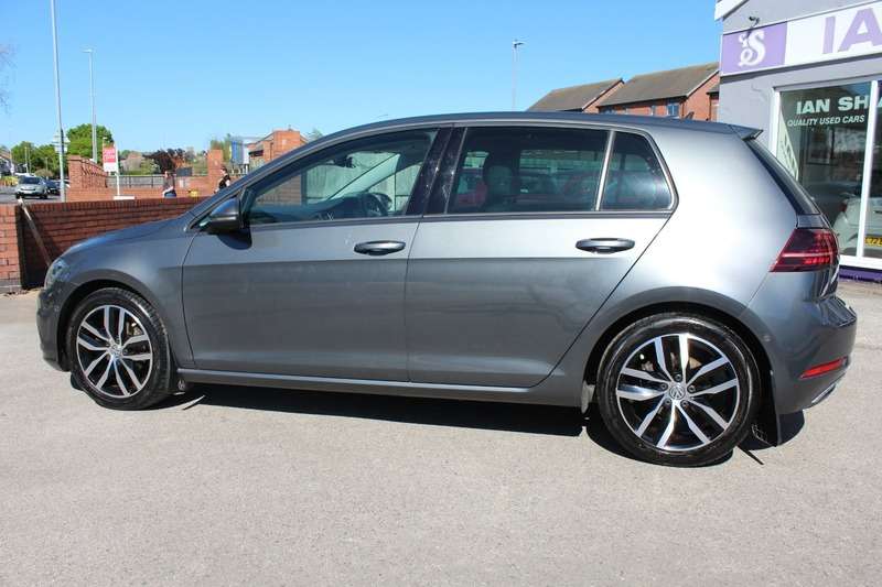 2019 VOLKSWAGEN GOLF 2019 VOLKSWAGEN GOLF