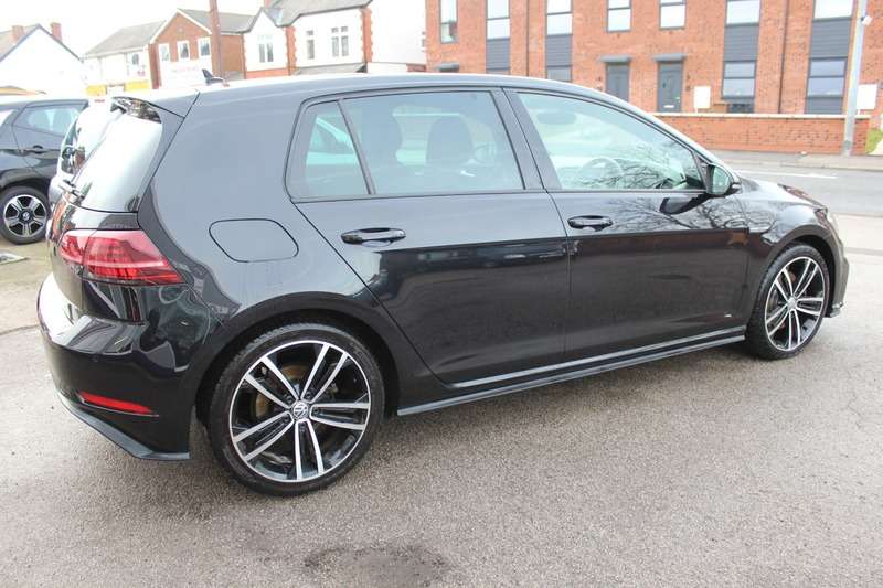 2018 VOLKSWAGEN GOLF 2018 VOLKSWAGEN GOLF