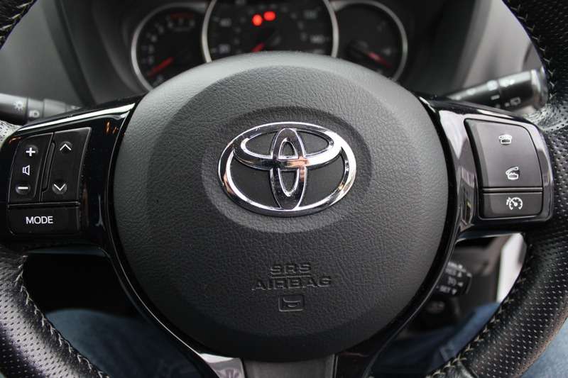 2015 TOYOTA YARIS 2015 TOYOTA YARIS