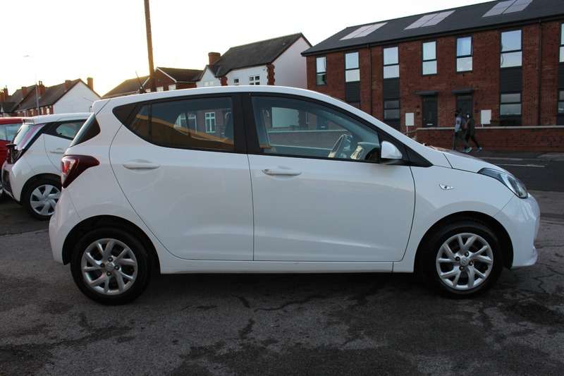 2018 HYUNDAI I10 2018 HYUNDAI I10